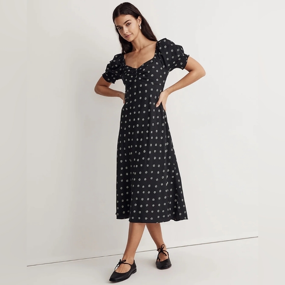 Madewell Dresses & Skirts - Madewell sweetheart puff-sleeve midi dress in stardot size 10